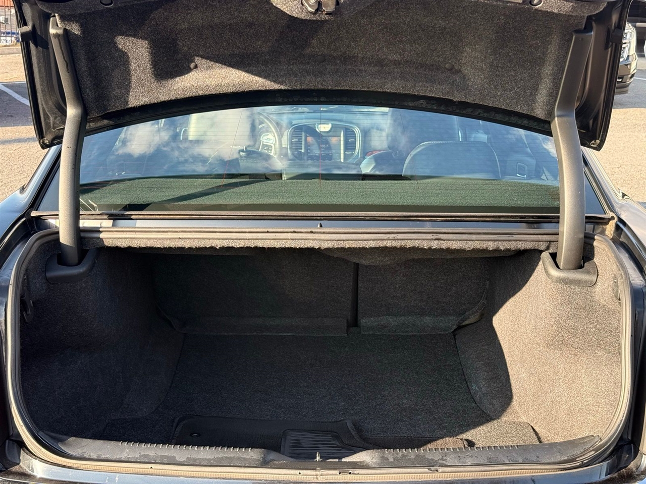 Chrysler 300 4dr Sdn RWD 2014