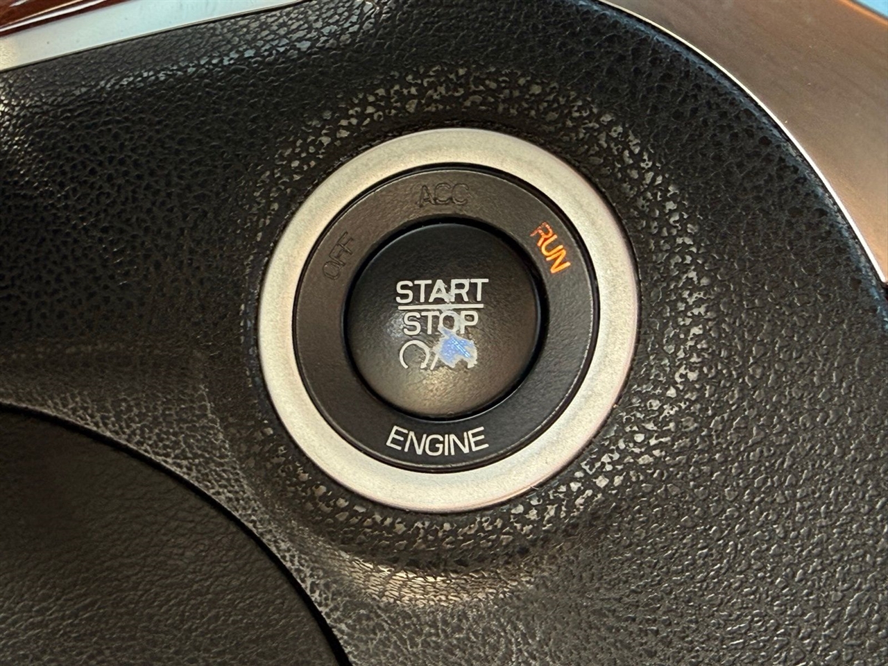 Chrysler 300 4dr Sdn RWD 2014