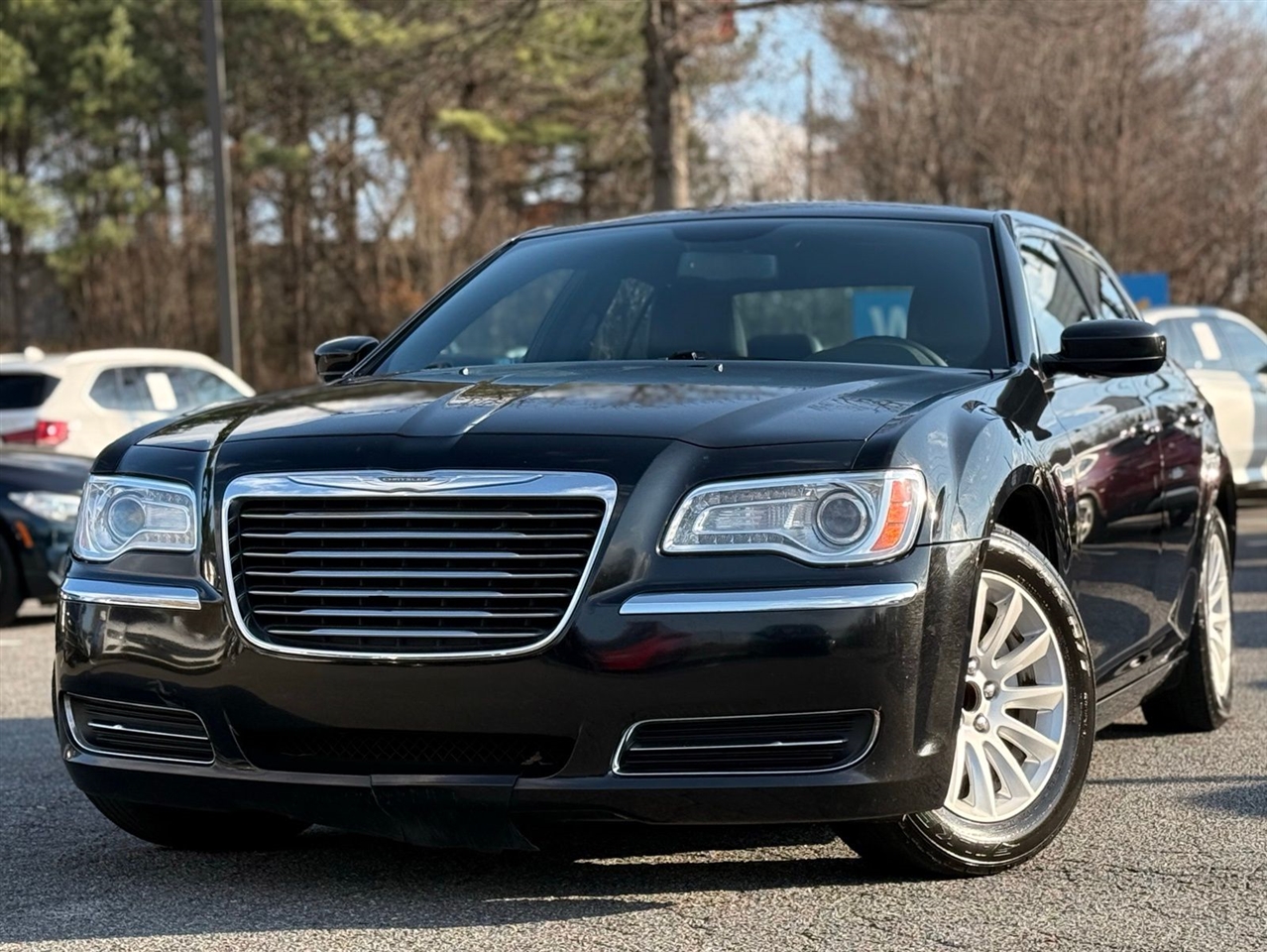 2014 Chrysler 300 4dr Sdn RWD