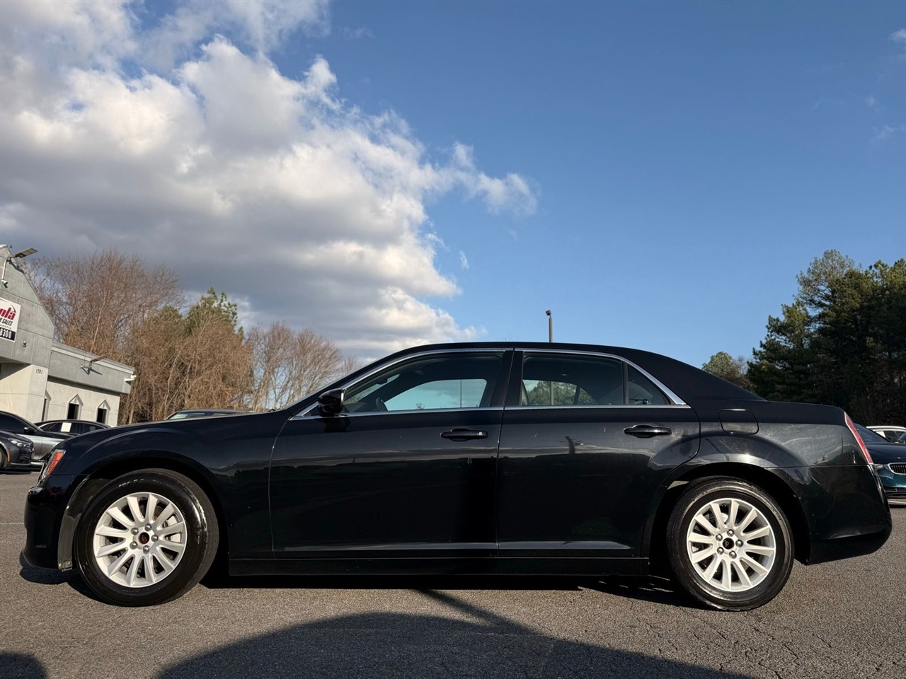 Chrysler 300 4dr Sdn RWD 2014