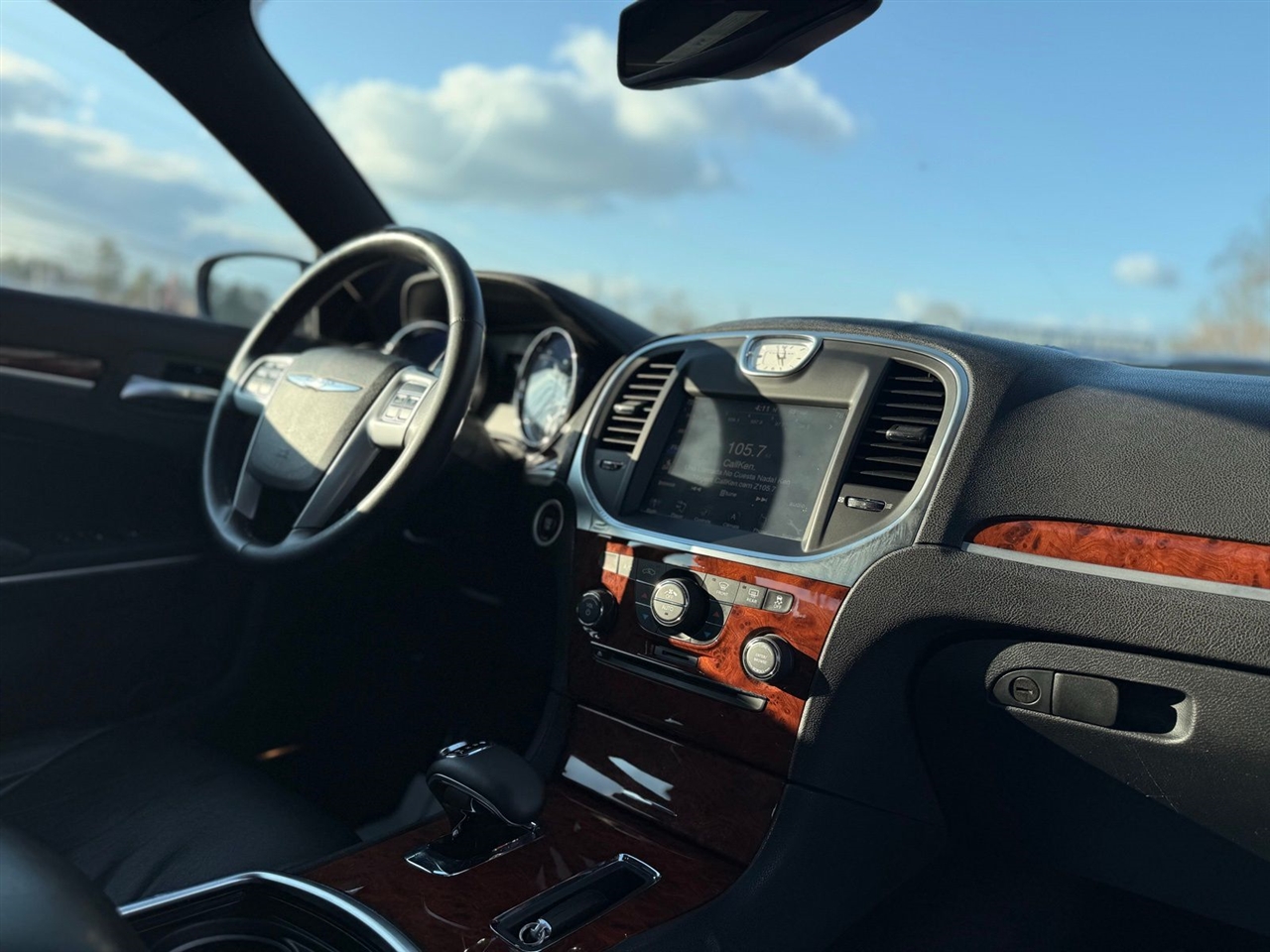 Chrysler 300 4dr Sdn RWD 2014