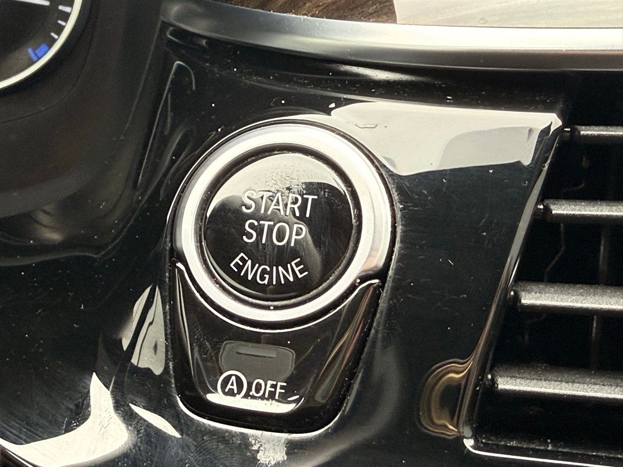 BMW 5 Series 530i xDrive Sedan 2019