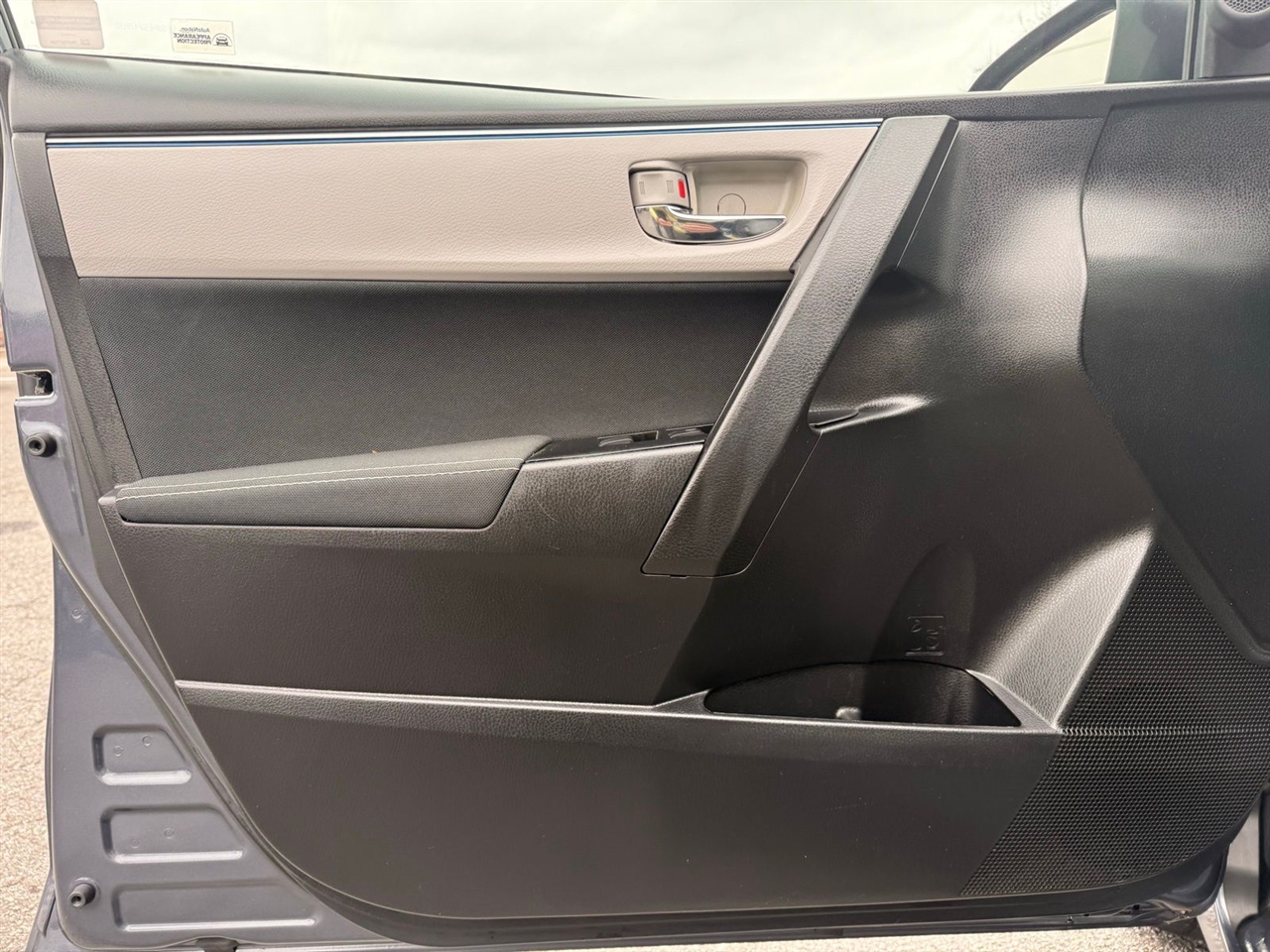 Toyota Corolla 4dr Sdn CVT S w/Special Edition Pkg (Natl) 2016