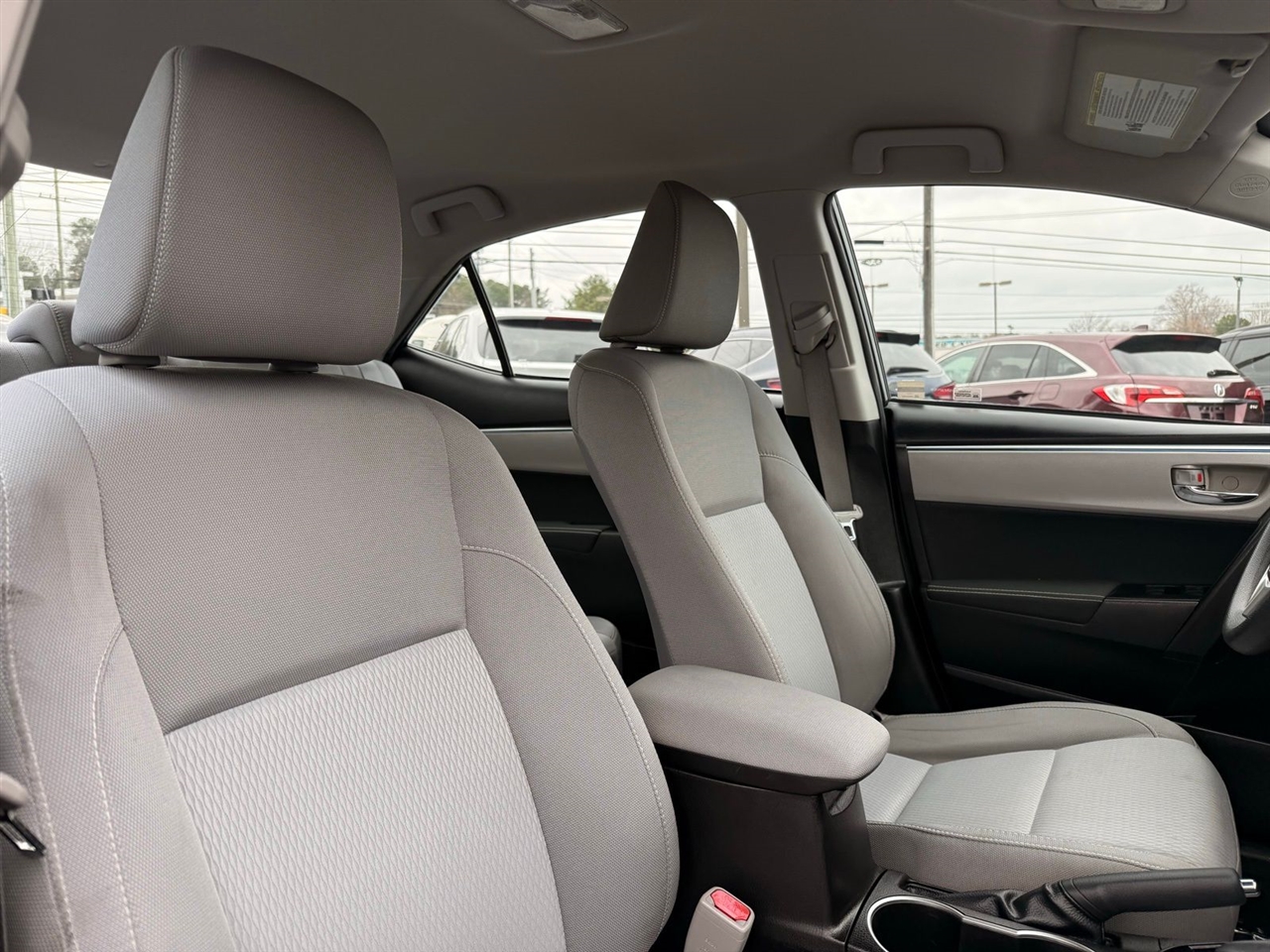 Toyota Corolla 4dr Sdn CVT S w/Special Edition Pkg (Natl) 2016