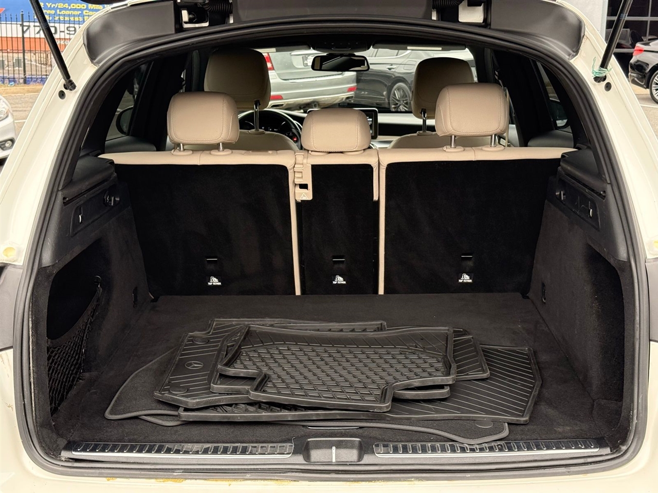 Mercedes-Benz GLC GLC 300 4MATIC SUV 2017