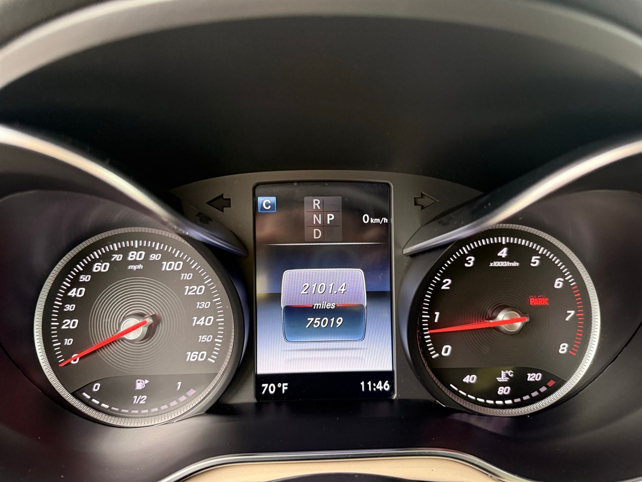 Mercedes-Benz GLC GLC 300 4MATIC SUV 2017