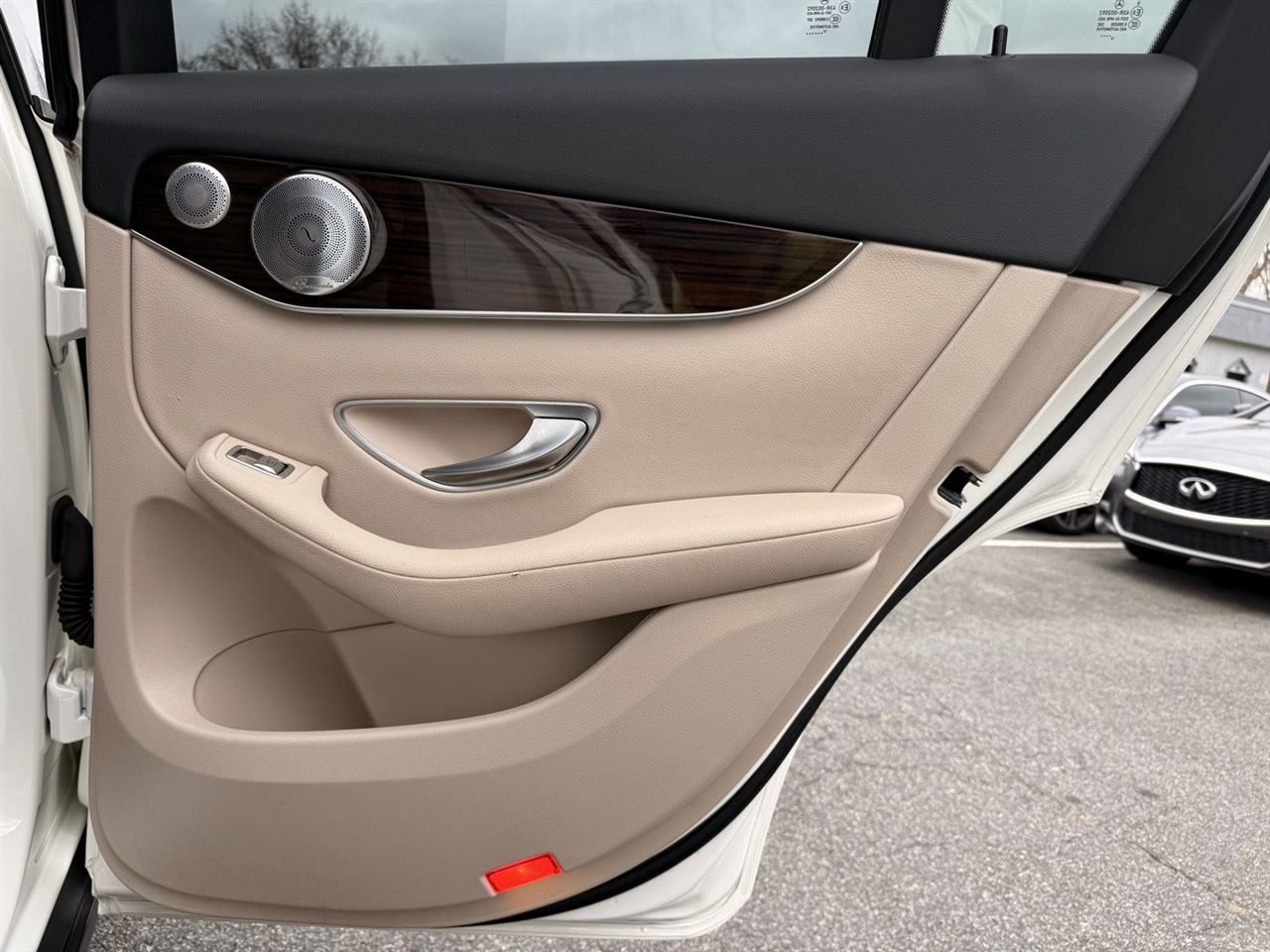 Mercedes-Benz GLC GLC 300 4MATIC SUV 2017