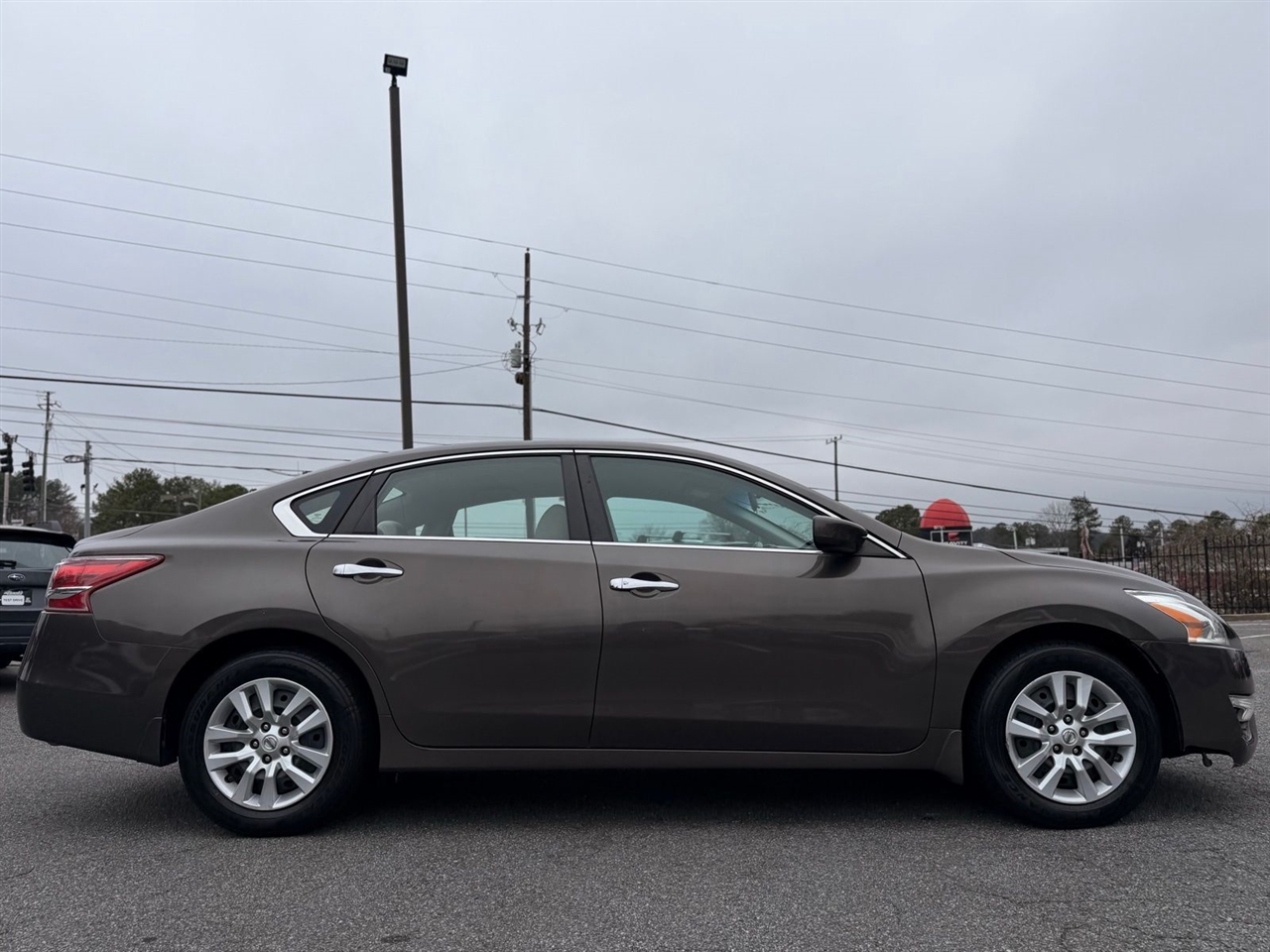 Nissan Altima 4dr Sdn I4 2.5 S 2013