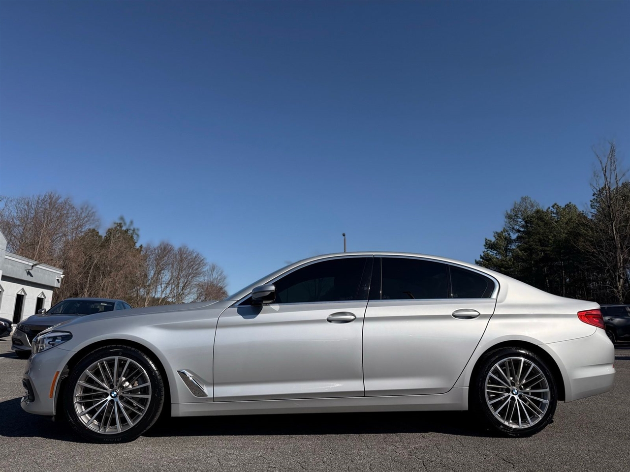 BMW 5 Series 530i Sedan 2019