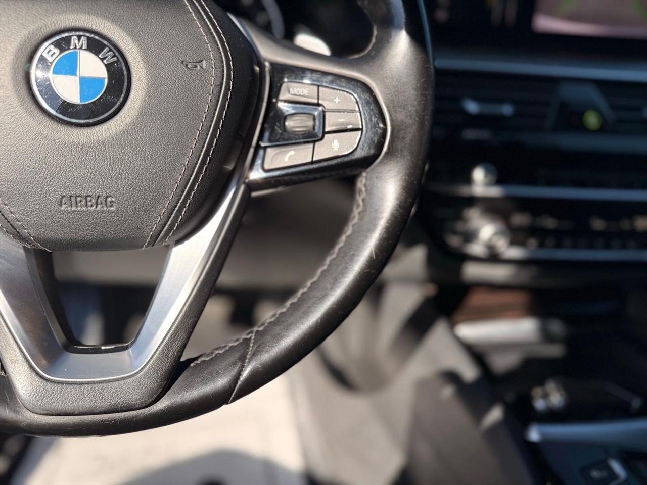 BMW 5 Series 530i Sedan 2019