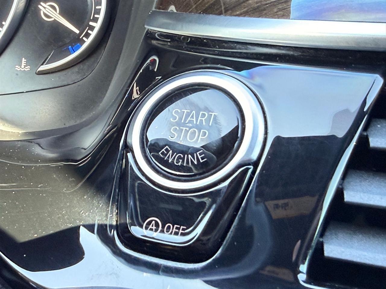 BMW 5 Series 530i Sedan 2019