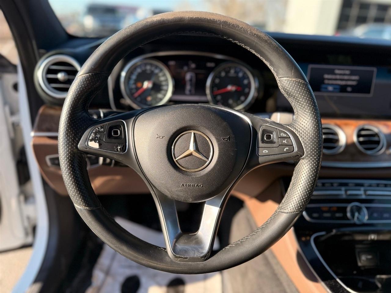 Mercedes-Benz E-Class E 300 Sport 4MATIC Sedan 2017