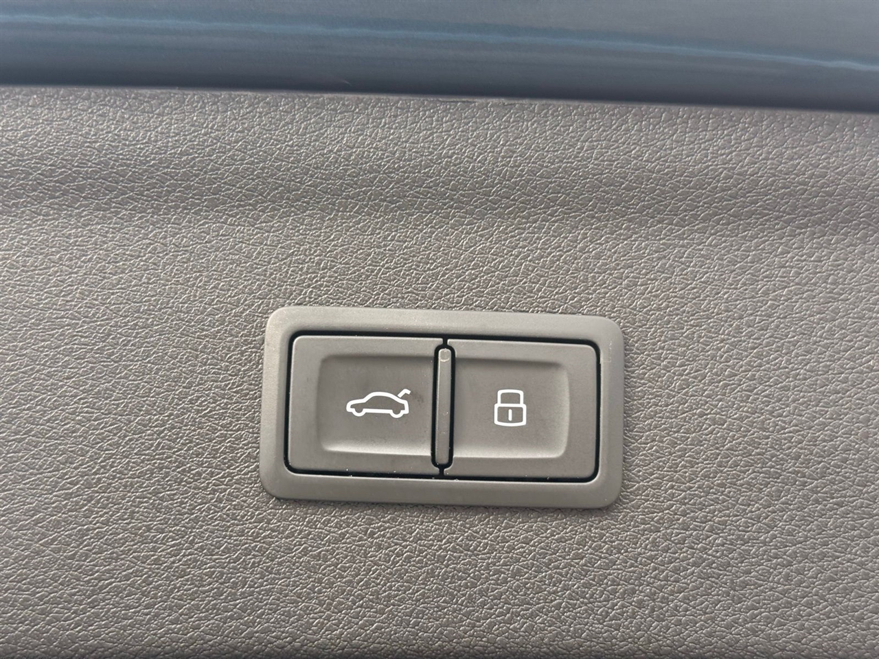 Audi Q3 2.0 TFSI Sport Premium quattro AWD 2018