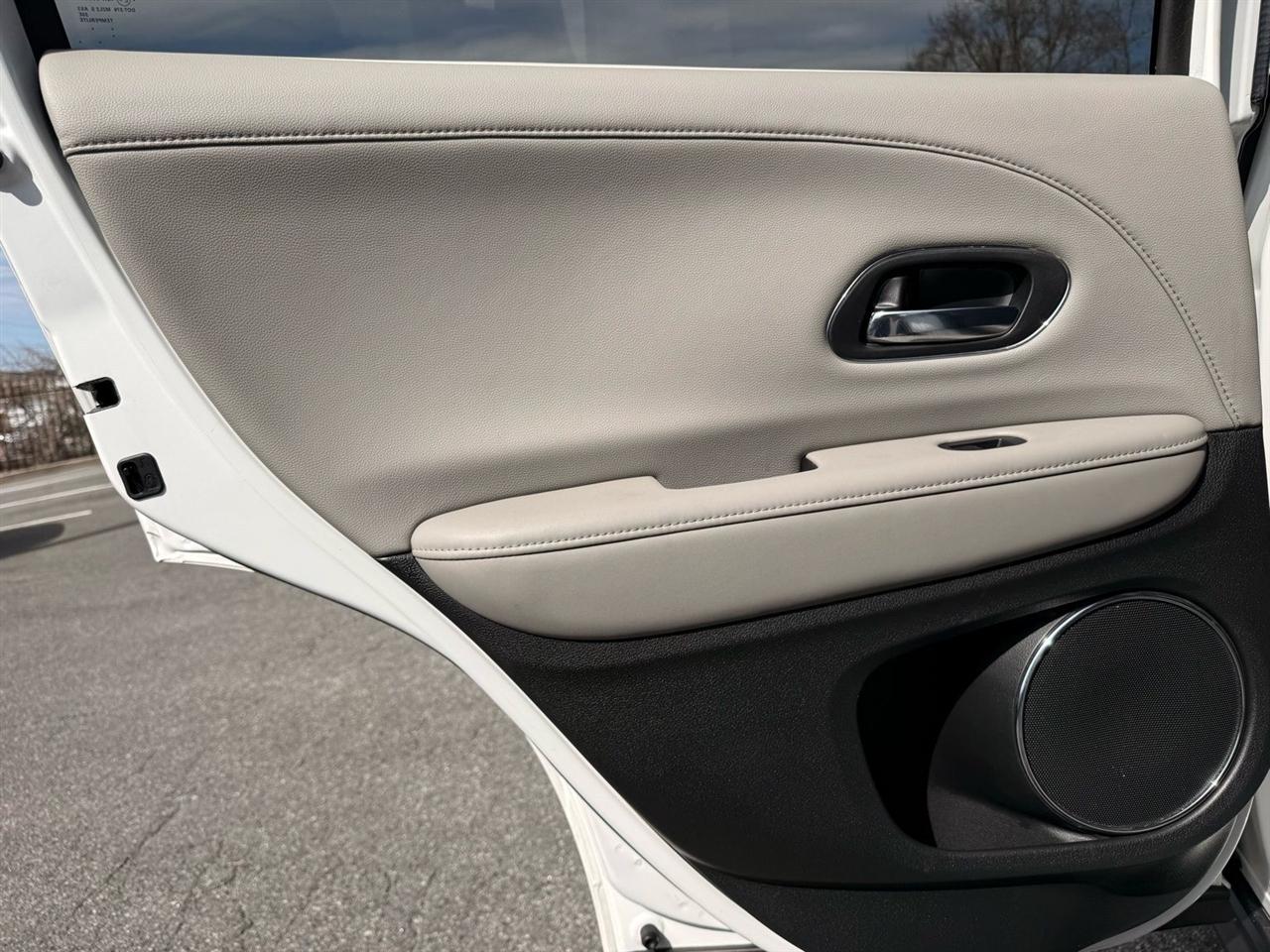 Honda HR-V AWD 4dr CVT EX-L w/Navi 2016