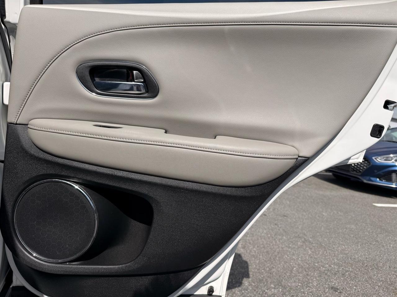 Honda HR-V AWD 4dr CVT EX-L w/Navi 2016