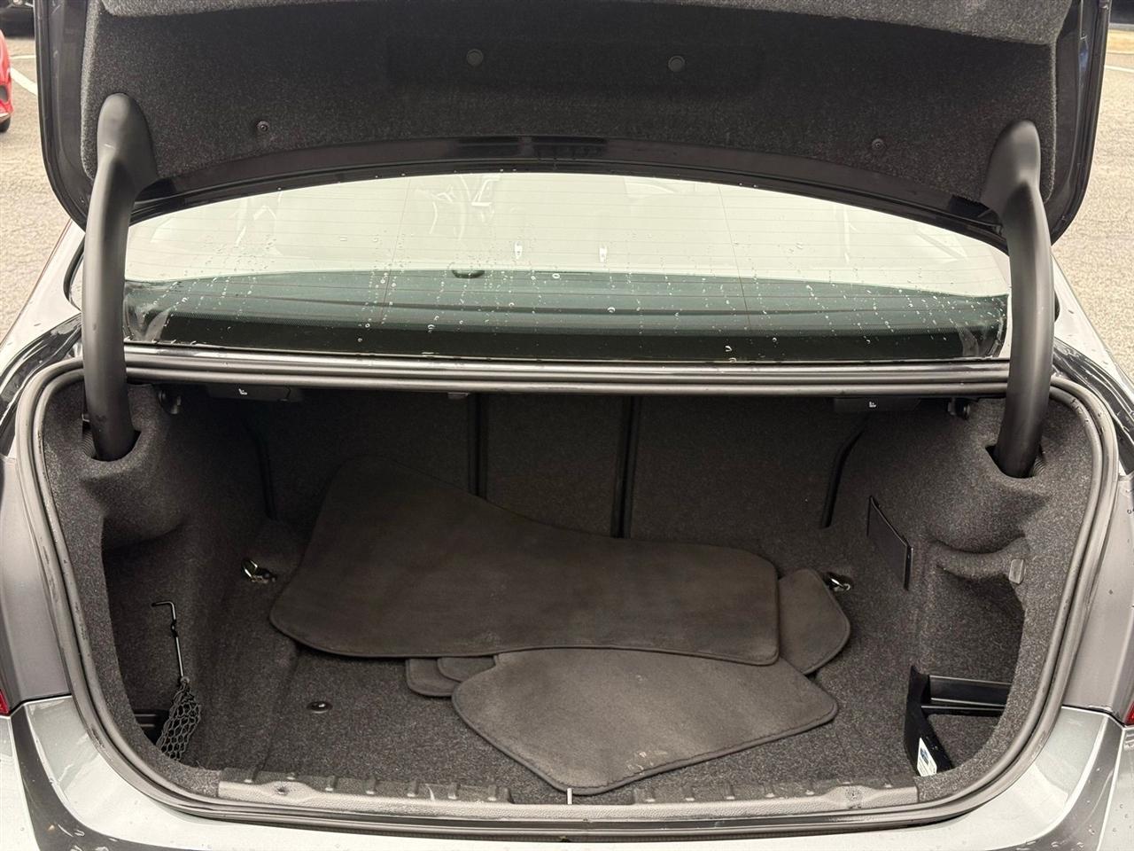 BMW 3 Series 4dr Sdn 328i xDrive AWD SULEV South Africa 2016