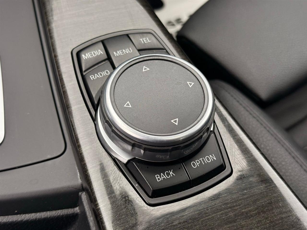 BMW 3 Series 4dr Sdn 328i xDrive AWD SULEV South Africa 2016