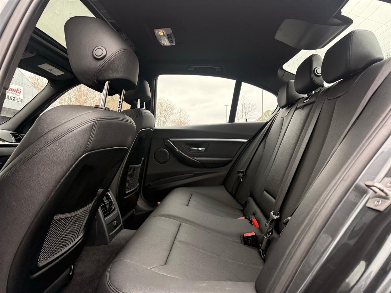 BMW 3 Series 4dr Sdn 328i xDrive AWD SULEV South Africa 2016