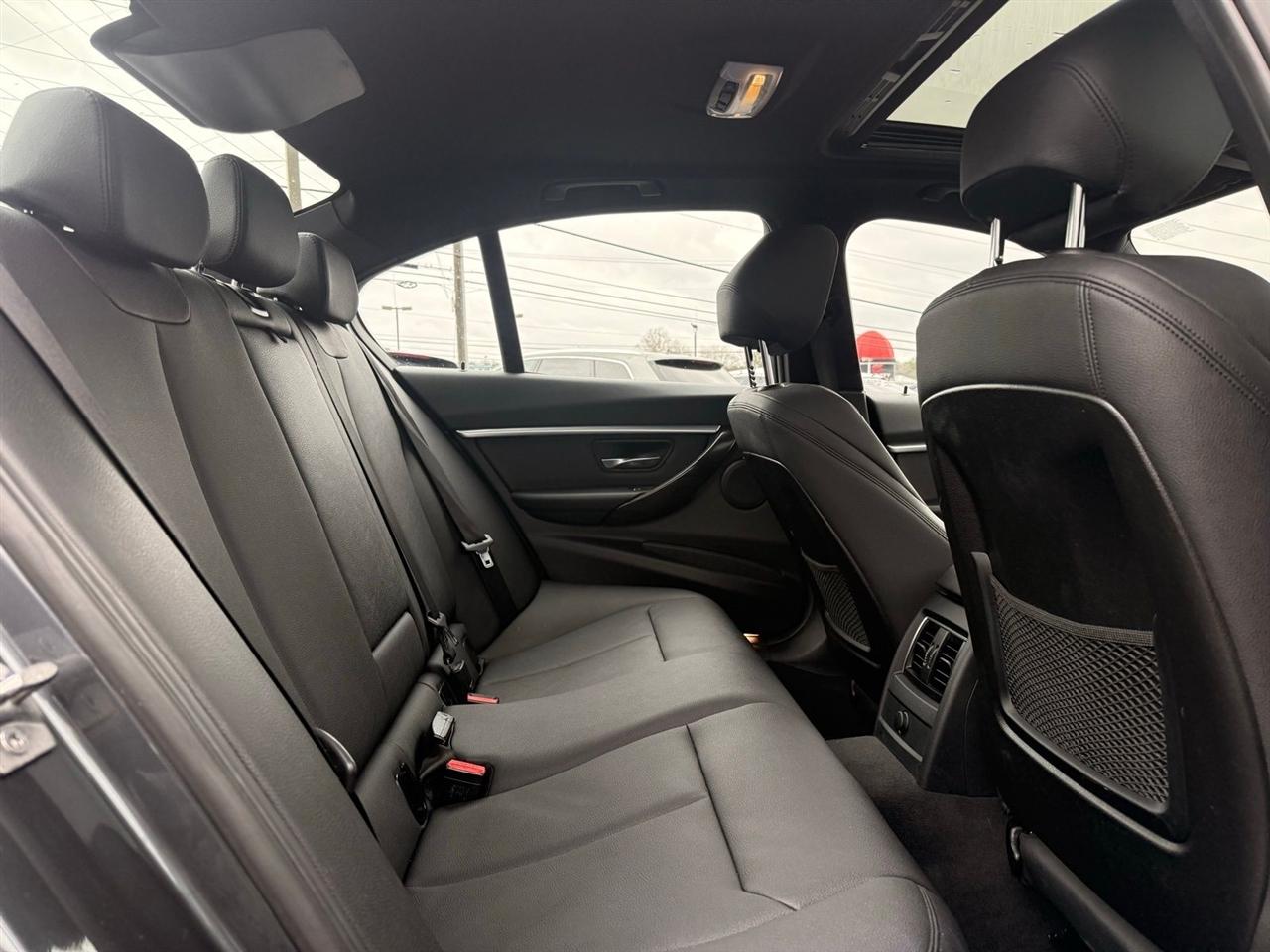 BMW 3 Series 4dr Sdn 328i xDrive AWD SULEV South Africa 2016