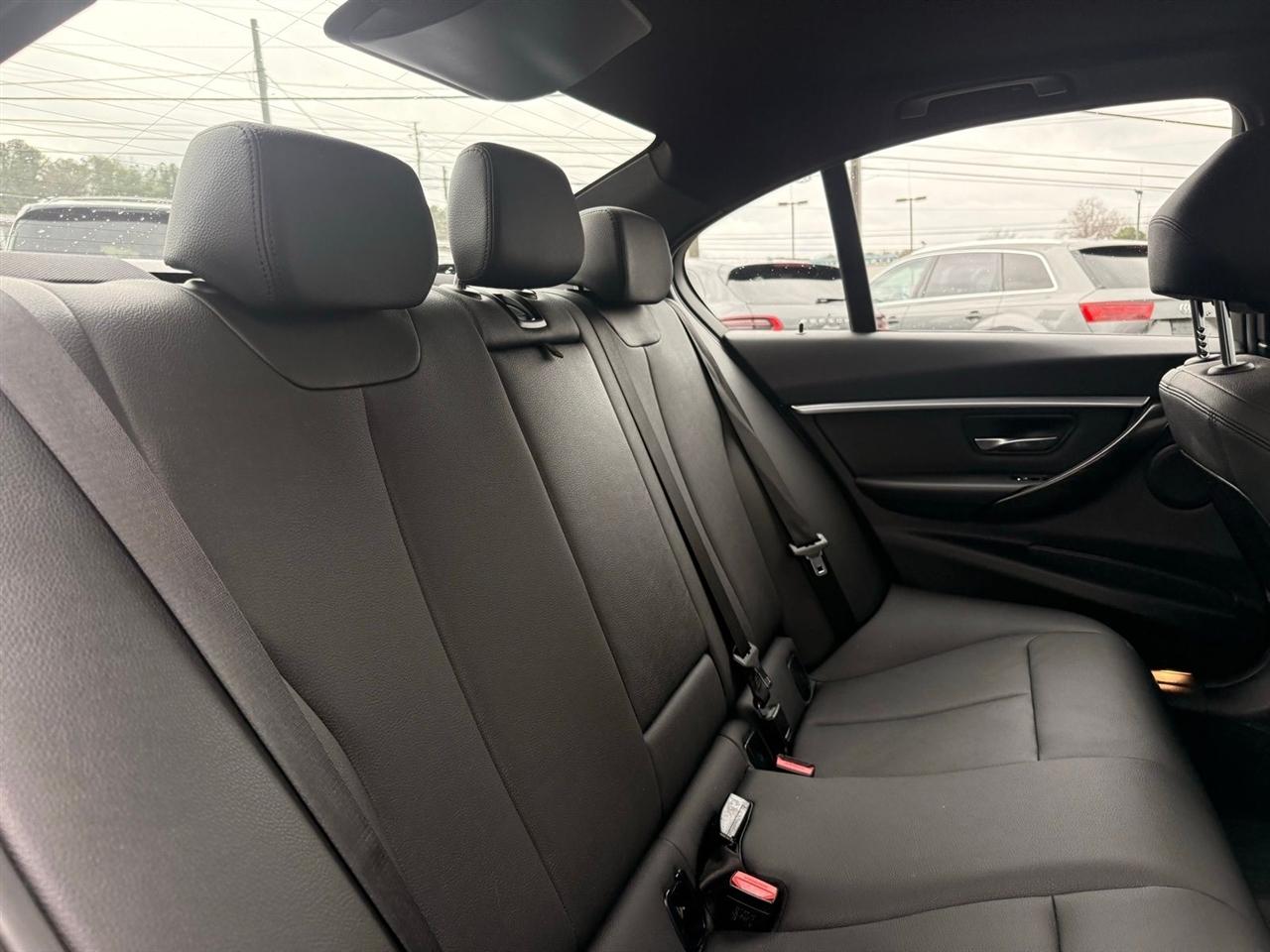 BMW 3 Series 4dr Sdn 328i xDrive AWD SULEV South Africa 2016