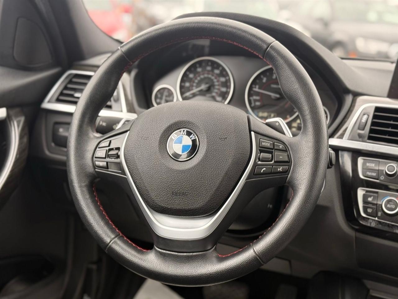 BMW 3 Series 4dr Sdn 328i xDrive AWD SULEV South Africa 2016