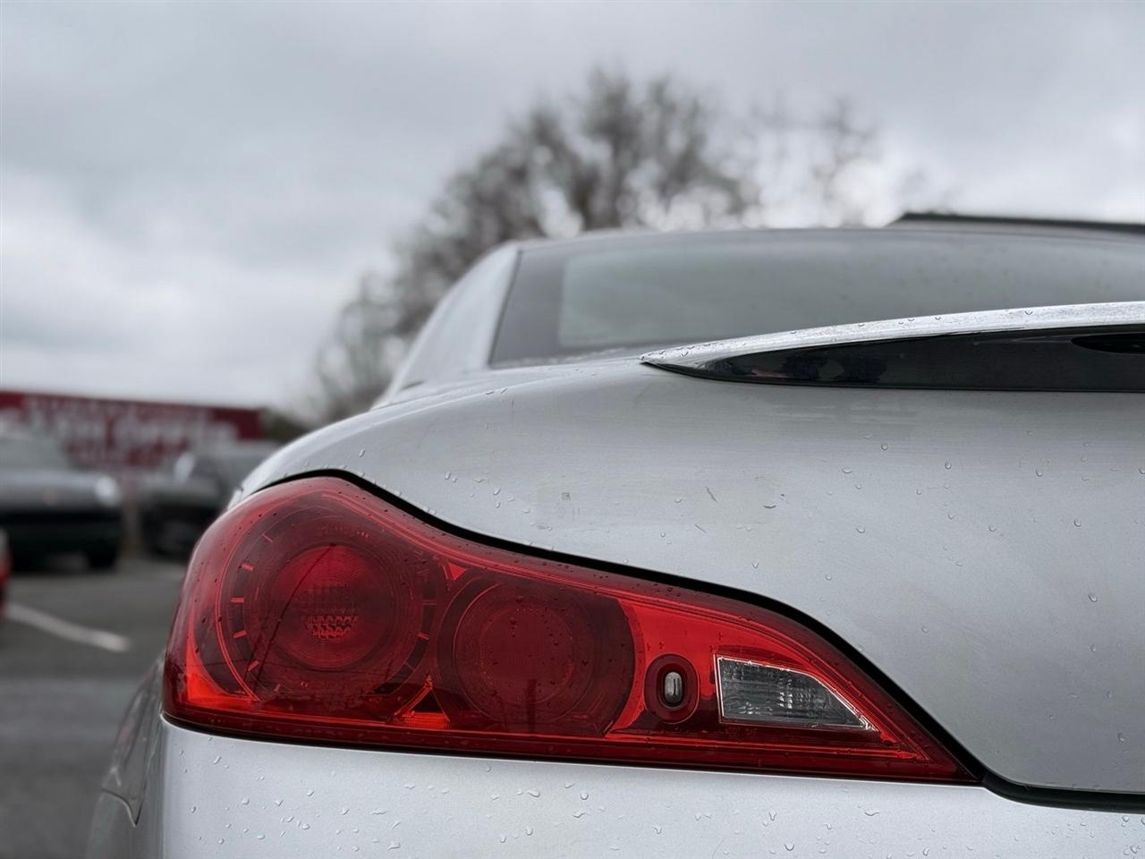 Infiniti G37 Convertible 2dr Base 2013