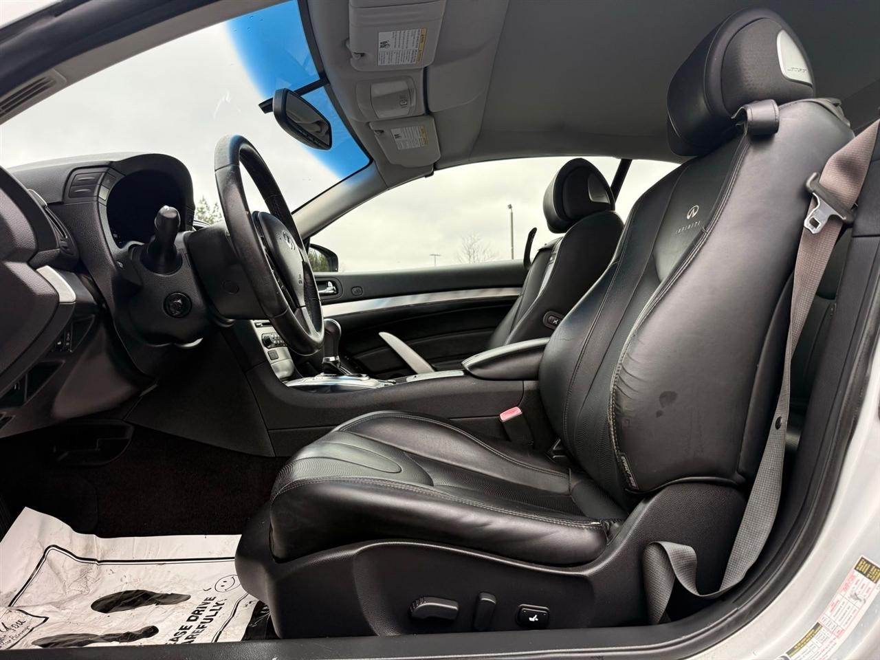 Infiniti G37 Convertible 2dr Base 2013