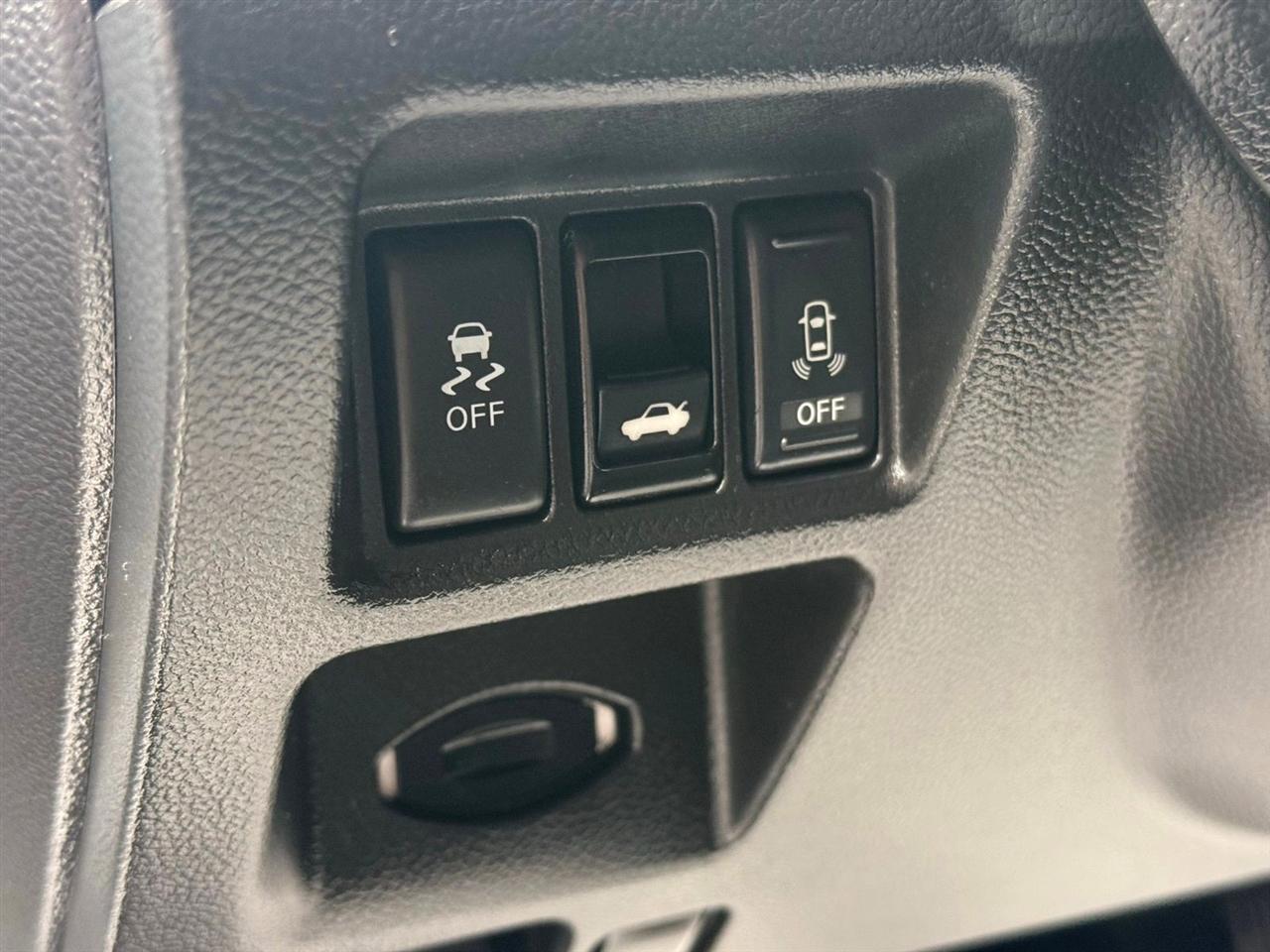 Infiniti G37 Convertible 2dr Base 2013