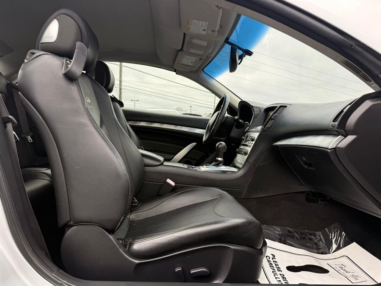 Infiniti G37 Convertible 2dr Base 2013