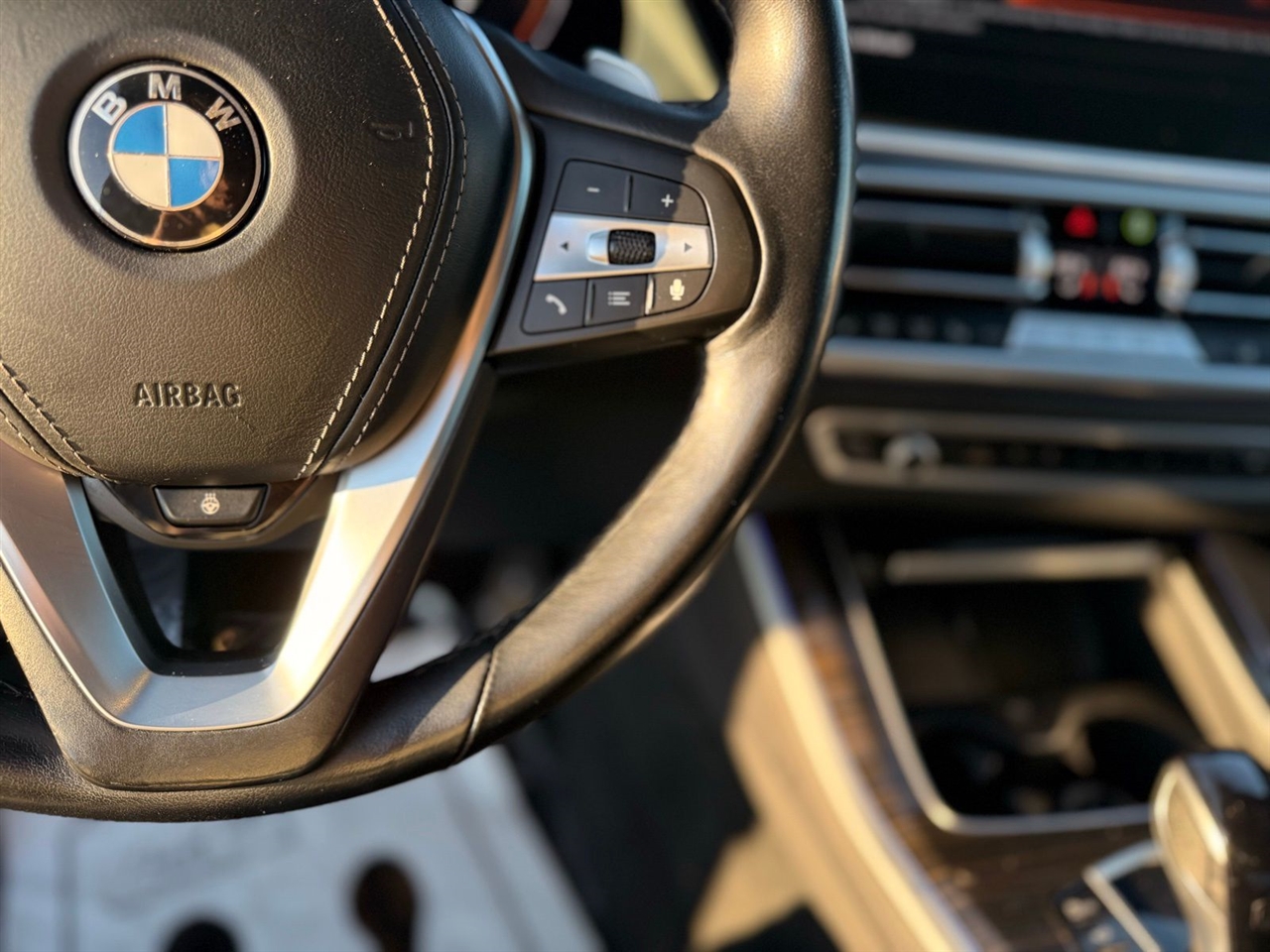 BMW X5 xDrive40i Sports Activity Vehicle 2023