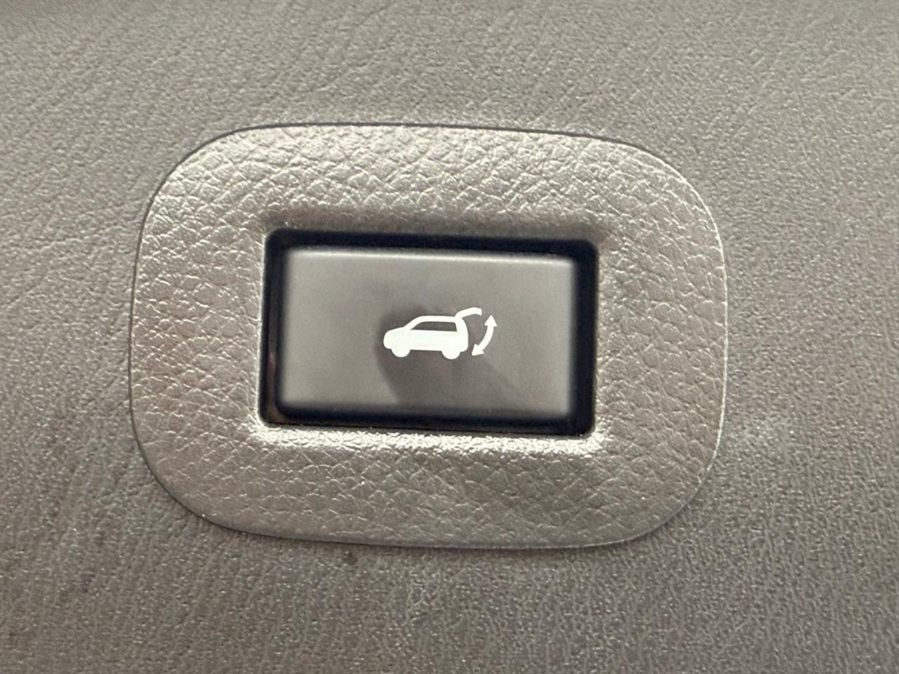 Infiniti QX80 LUXE AWD 2021