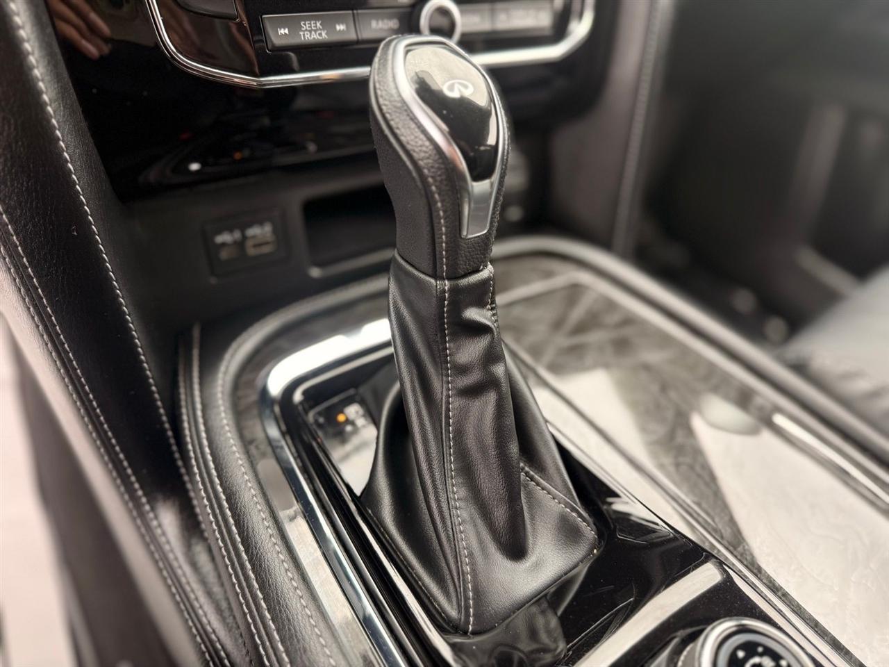 Infiniti QX80 LUXE AWD 2021