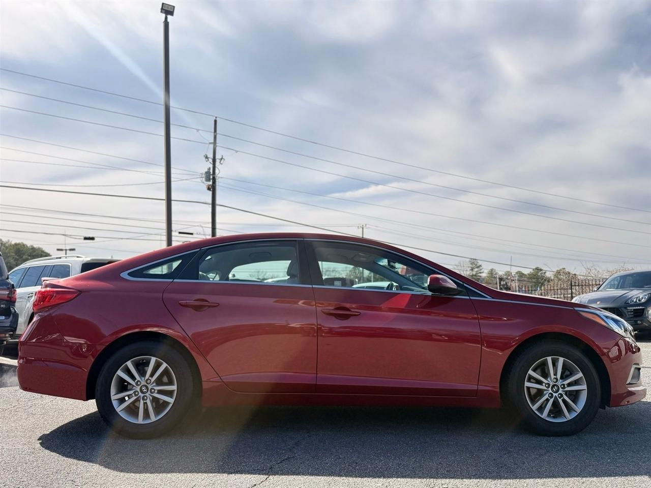 Hyundai Sonata SE 2.4L 2017