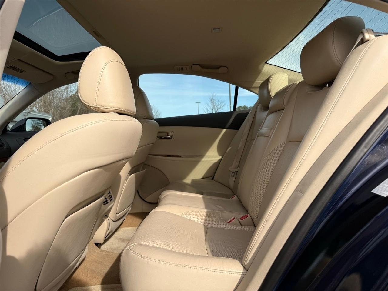 Lexus ES 350 4dr Sdn 2012