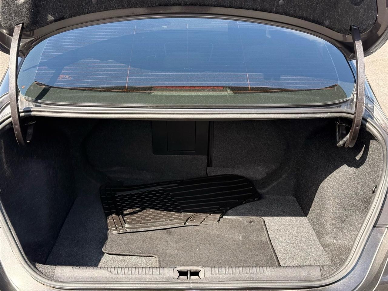 Chrysler 200 4dr Sdn Limited FWD 2016