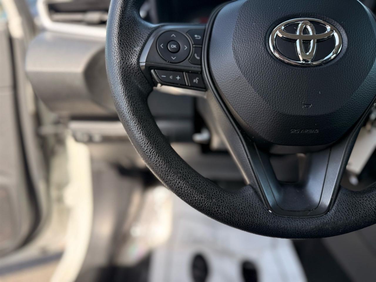 Toyota Corolla LE CVT (Natl) 2020