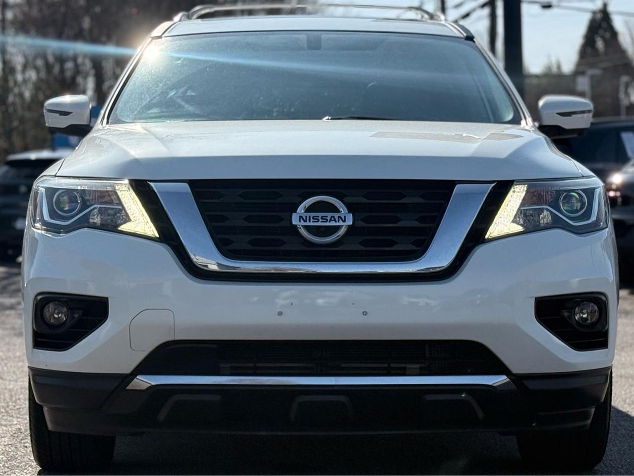 Nissan Pathfinder 4x4 Platinum 2018