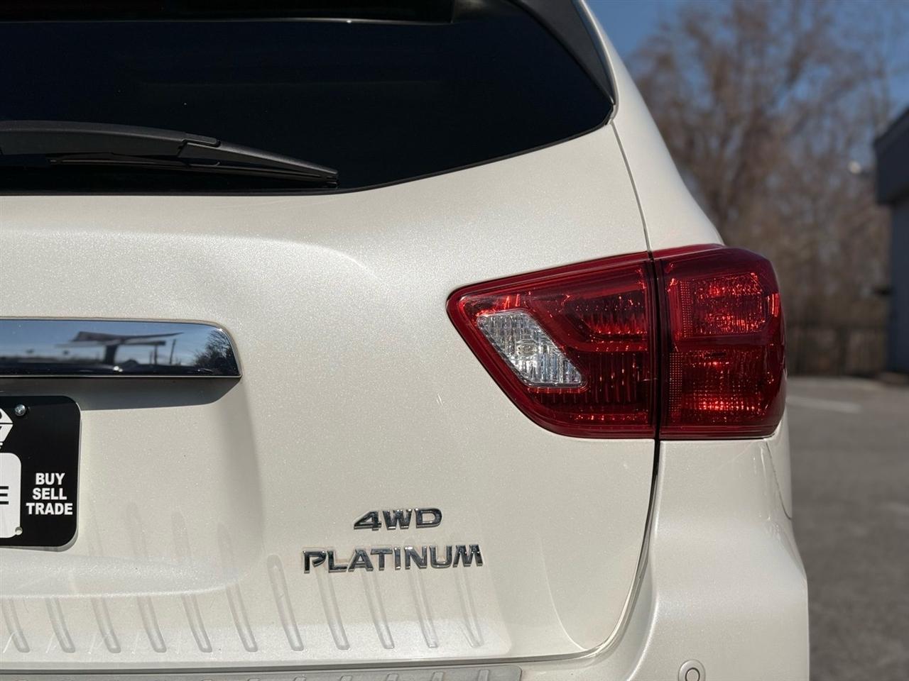 Nissan Pathfinder 4x4 Platinum 2018