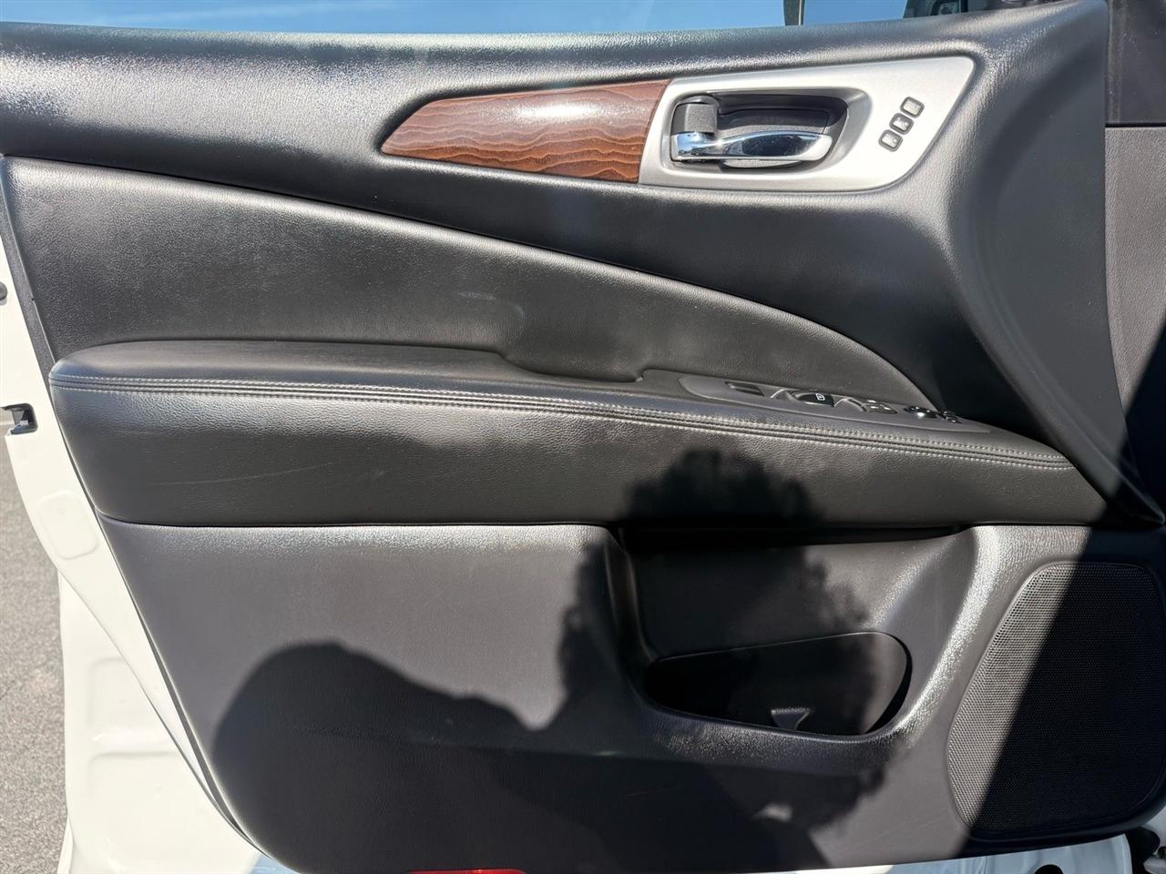 Nissan Pathfinder 4x4 Platinum 2018