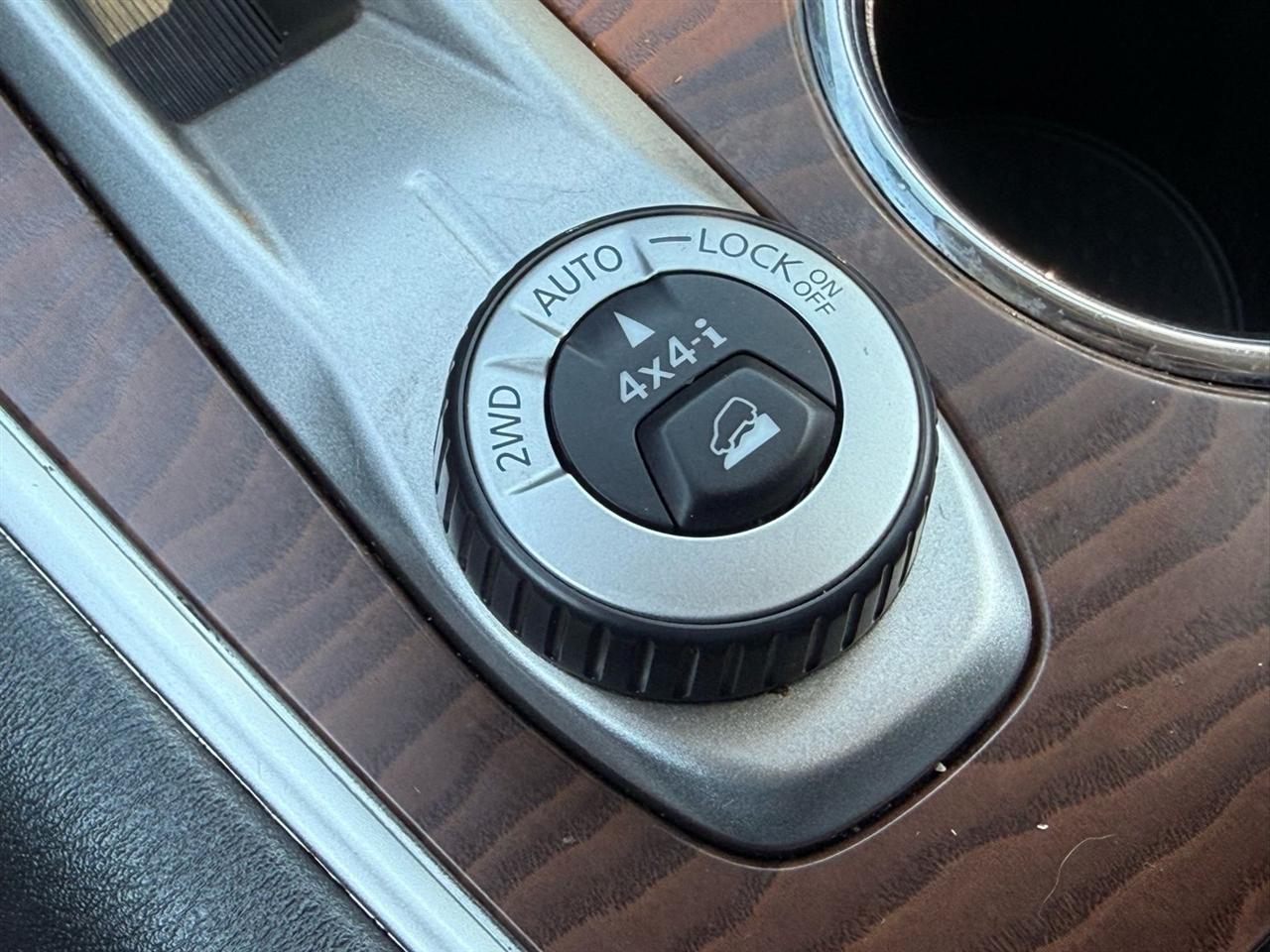 Nissan Pathfinder 4x4 Platinum 2018