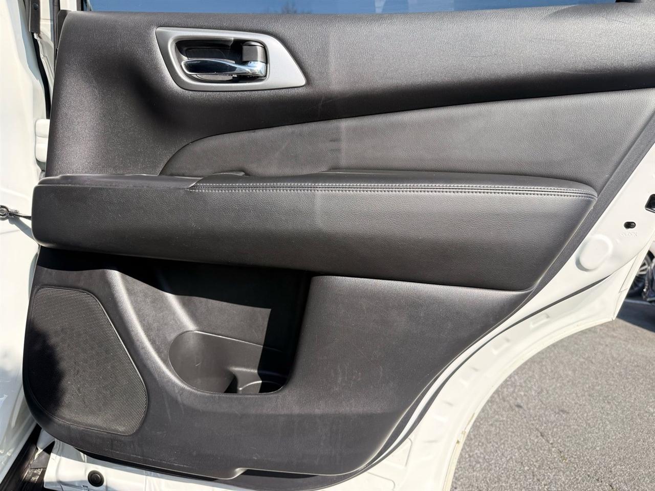 Nissan Pathfinder 4x4 Platinum 2018