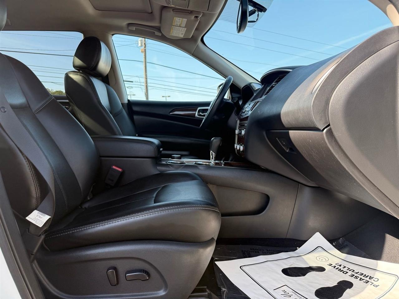 Nissan Pathfinder 4x4 Platinum 2018