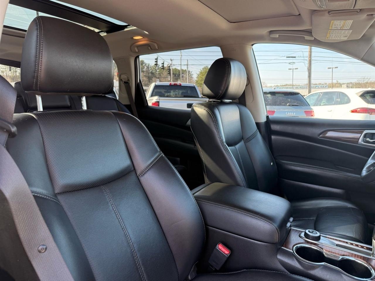 Nissan Pathfinder 4x4 Platinum 2018