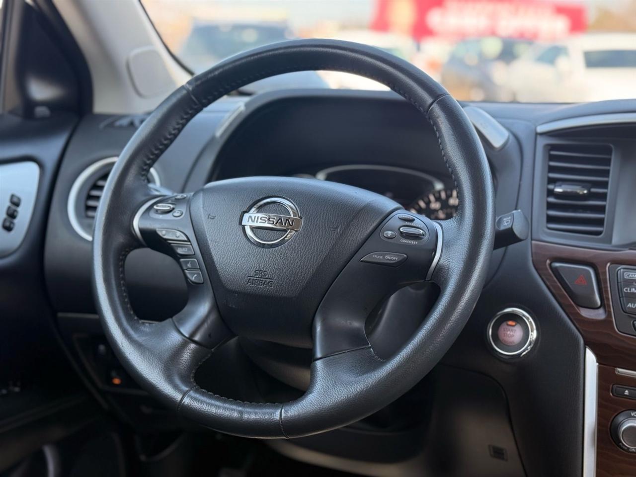 Nissan Pathfinder 4x4 Platinum 2018