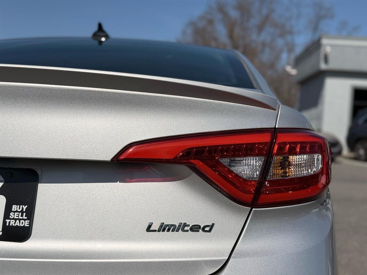 Hyundai Sonata 4dr Sdn 2.4L Limited 2015