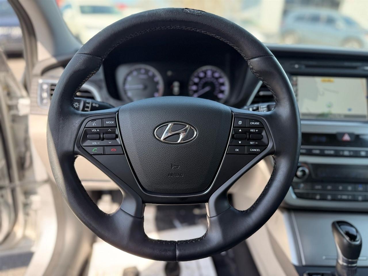 Hyundai Sonata 4dr Sdn 2.4L Limited 2015