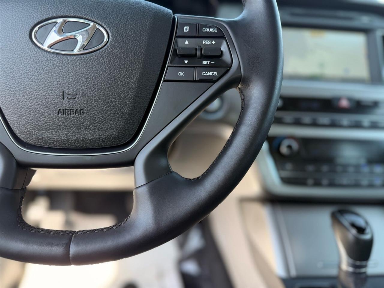 Hyundai Sonata 4dr Sdn 2.4L Limited 2015