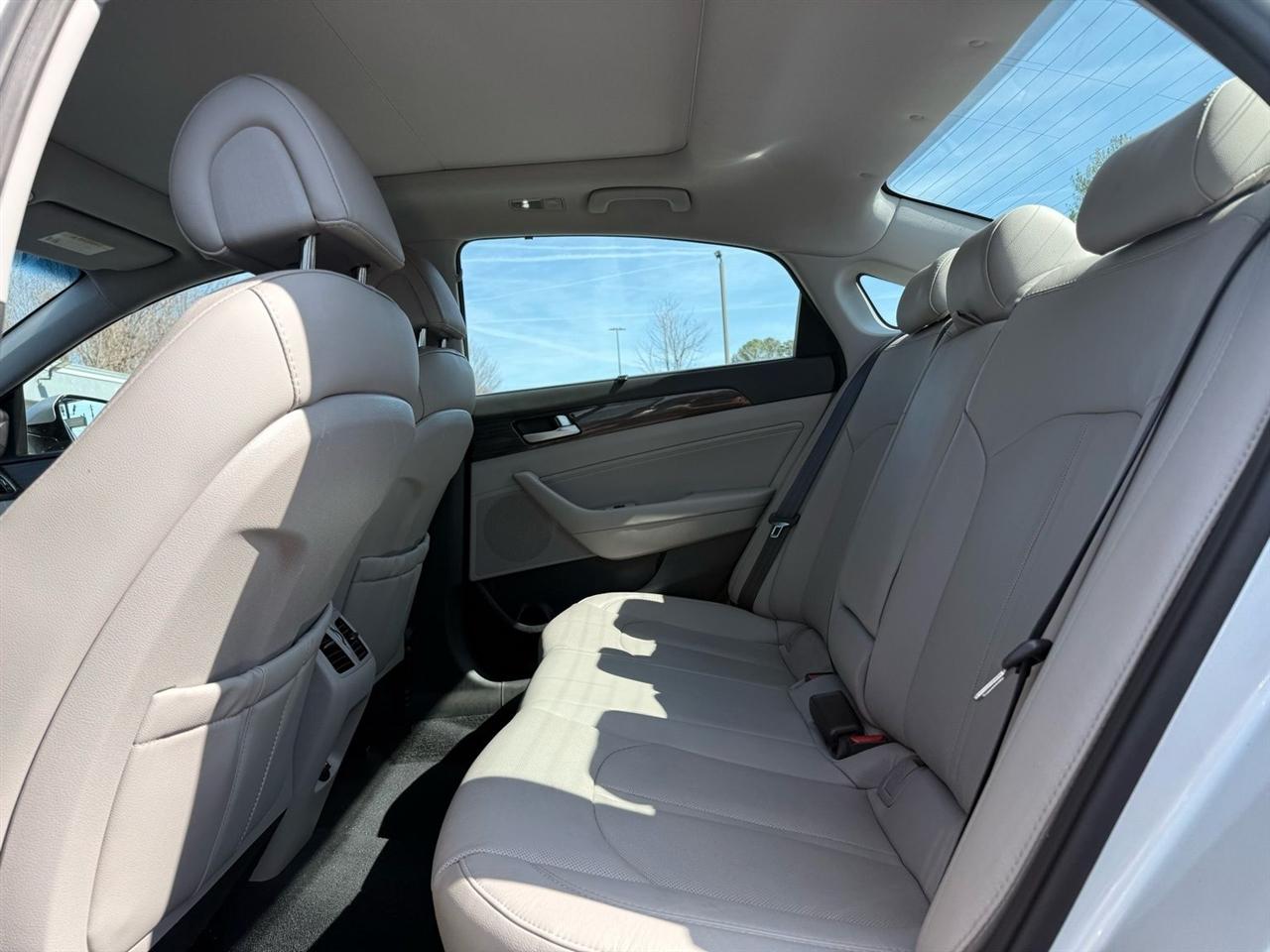 Hyundai Sonata 4dr Sdn 2.4L Limited 2015