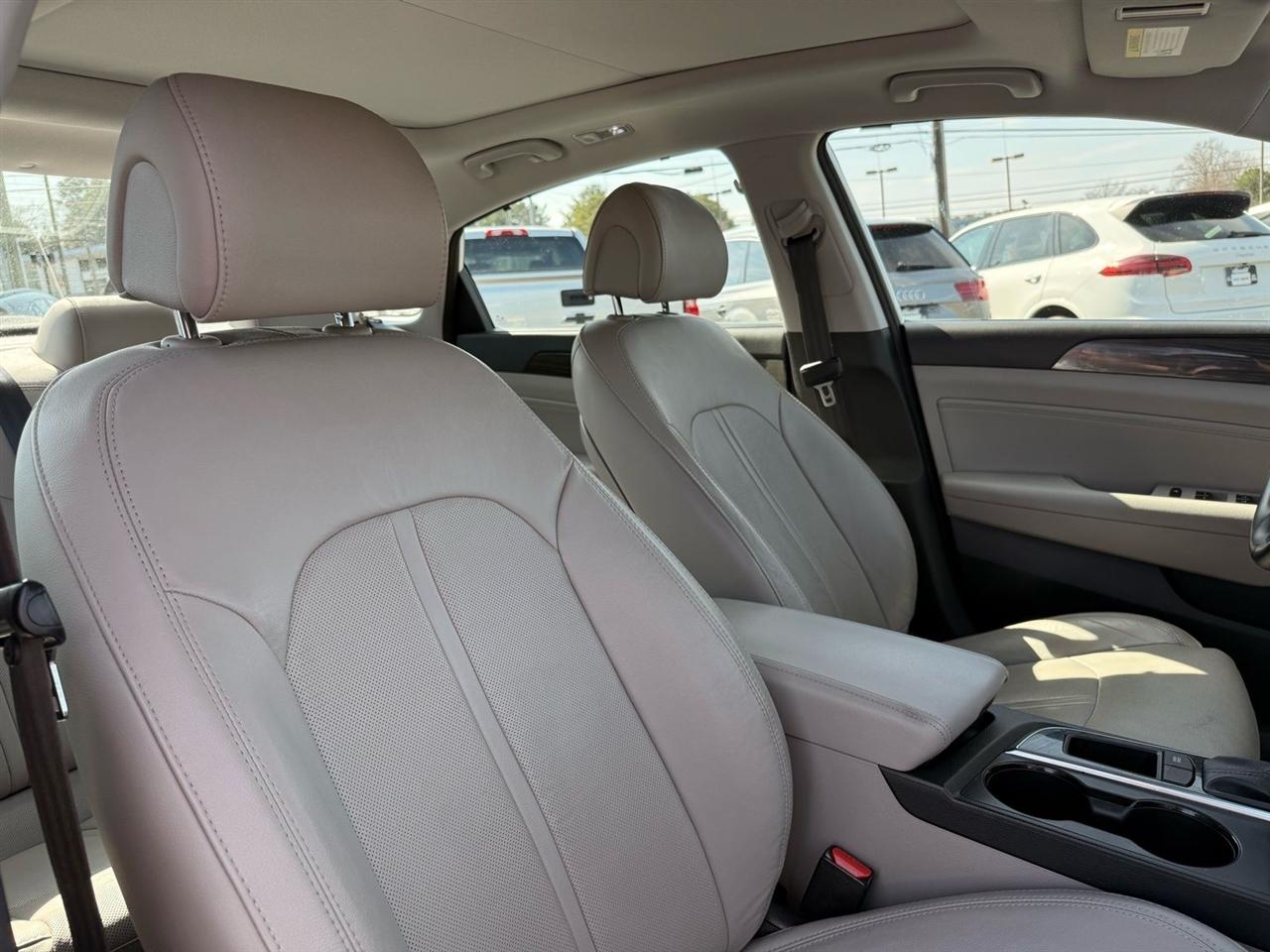 Hyundai Sonata 4dr Sdn 2.4L Limited 2015