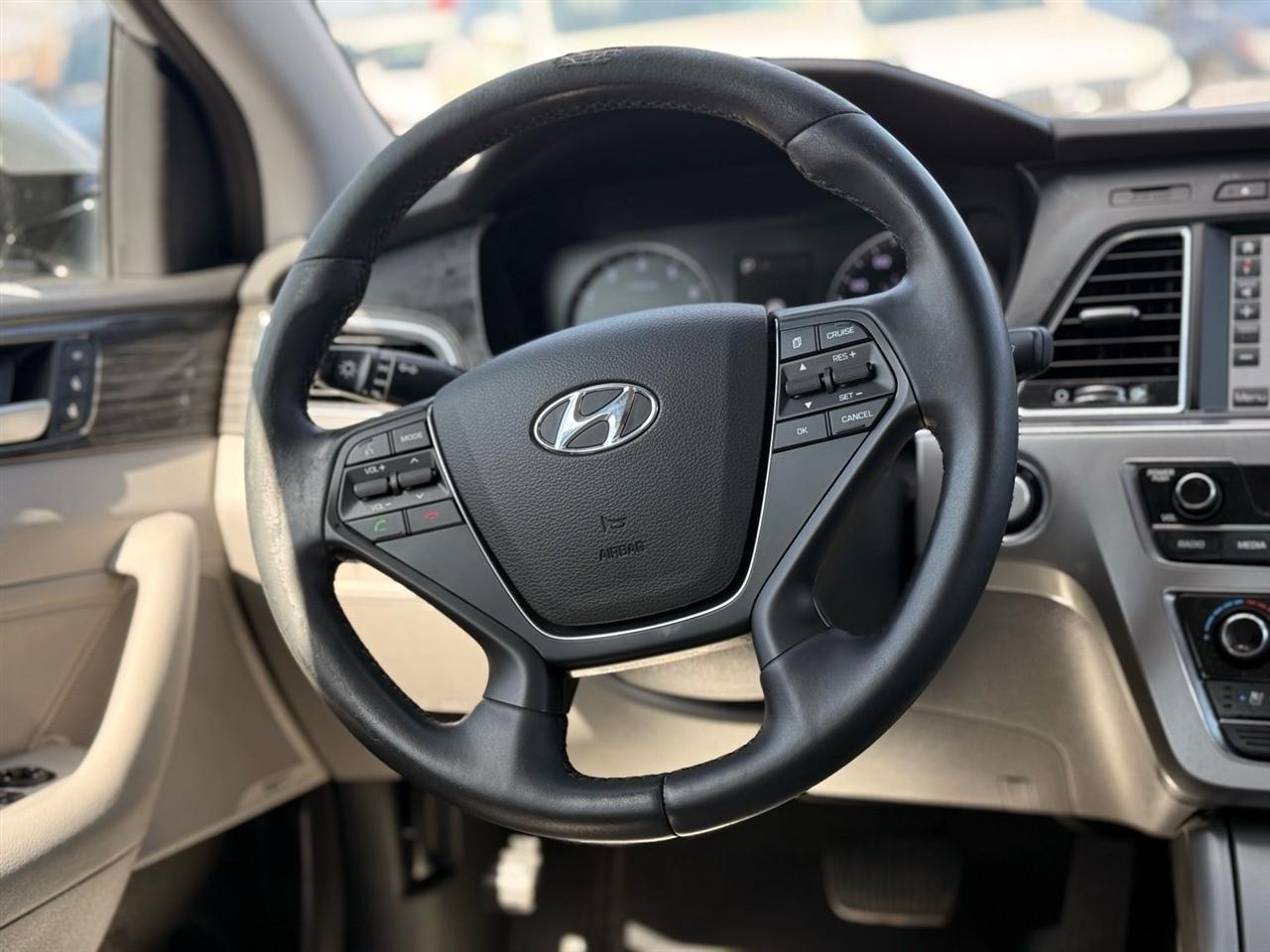 Hyundai Sonata 4dr Sdn 2.4L Limited 2015